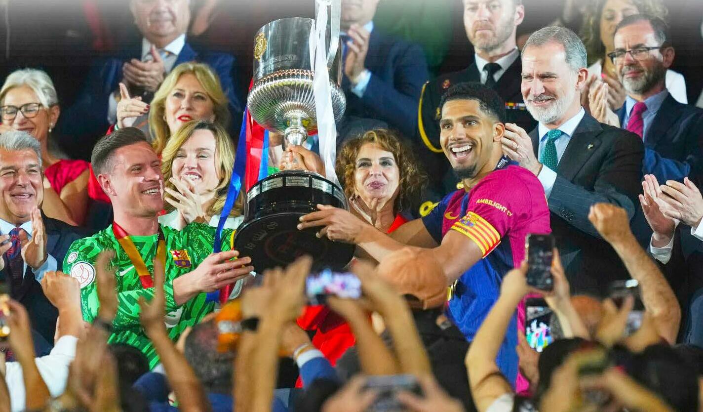 BARCELONA EDGES REAL MADRID IN EXTRA TIME TO WIN COPA DEL REY FINAL